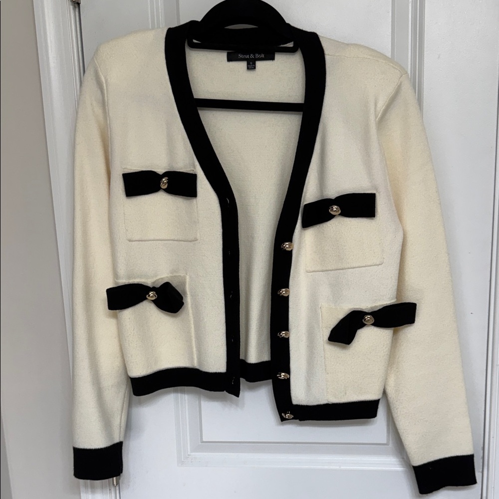 Black and White Blazer by Strut & Bolt